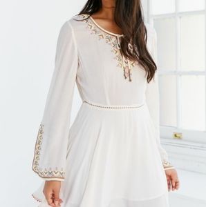 EUC Ecote Embroidered Bell-Sleeve Mini Dress